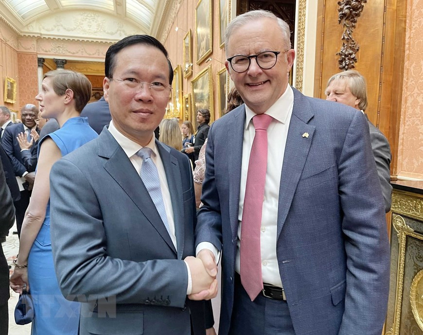 Chủ tịch nước Võ Văn Thưởng gặp Thủ tướng Australia Anthony Albanese. (Ảnh: TTXVN)