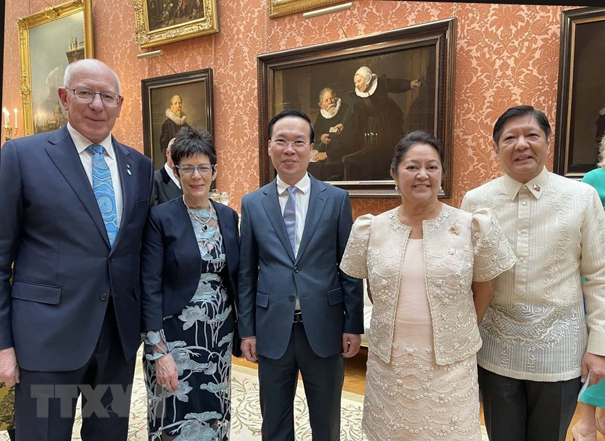 Chủ tịch nước Võ Văn Thưởng gặp Toàn quyền Australia David John Hurley, Tổng thống Philippines Bongbong Marcos. (Ảnh: TTXVN)
