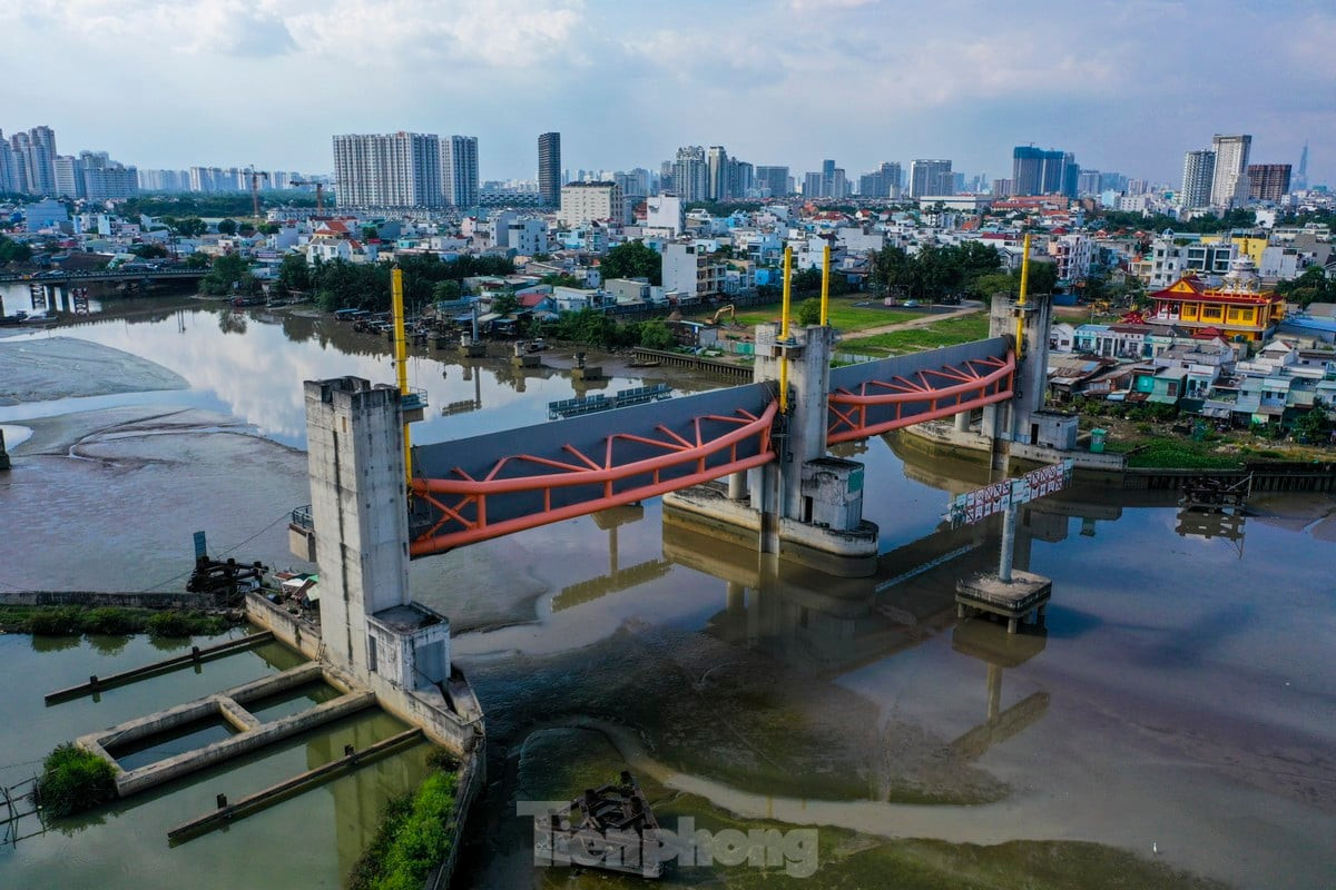 Cống ngăn triều Phú Xuân. Ảnh: Duy Anh Cống ngăn triều Phú Xuân. Ảnh: Duy Anh