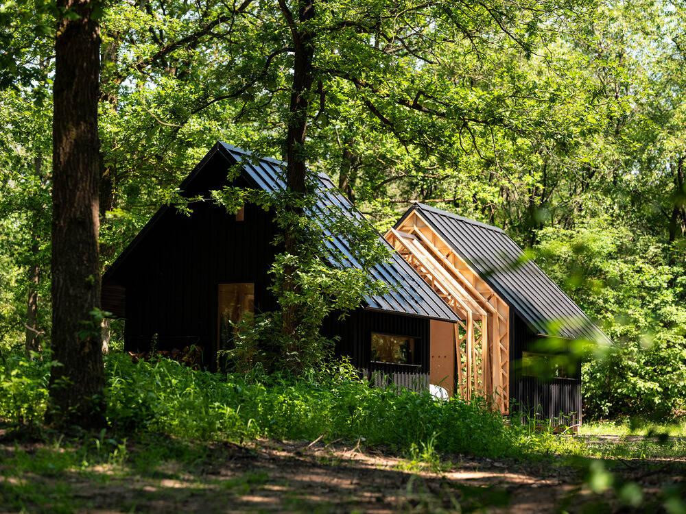 Do đó ngôi nhà từng nhận được nhiều giải thưởng lớn về thiết kế linh động hoàn hảo cho những người theo chủ nghĩa xê dịch.
