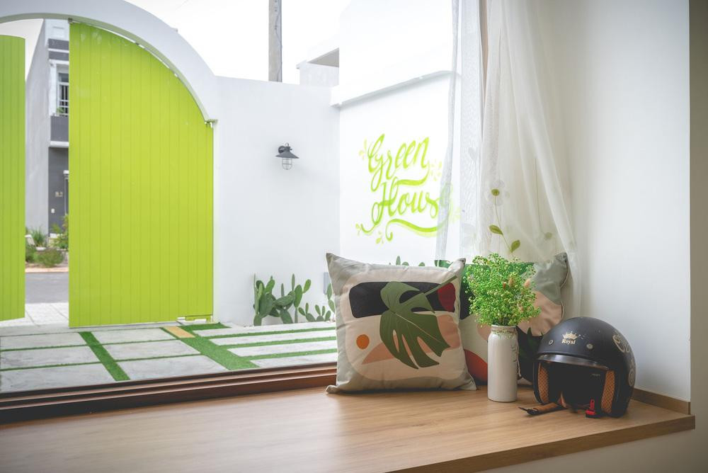 Theo tiết lộ của kiến trúc sư thì tổng số tiền hoàn thiện ngôi nhà bao gồm cả nội thất là khoảng 2 tỷ đồng.