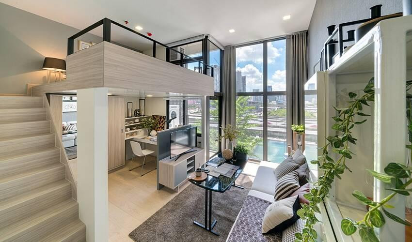 Đặc biệt, KTS nâng cao trần nhà lên độ cao 3,6m2 để tạo sự thông thoáng cũng như có điều kiện để bố trí thêm một gác lửng trong nhà.