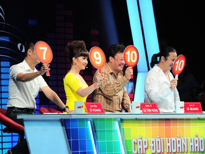 Lê Hoàng cho điểm khó hiểu trong Liveshow