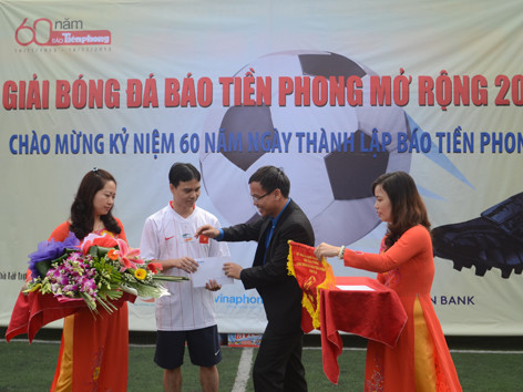 Trao giải nhì cho đội Viettel