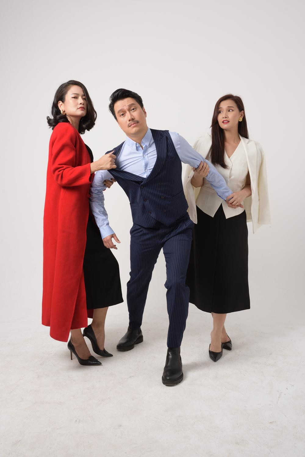 Một cuộc hôn nhân là quá chật để có thể chứa cả ba người.