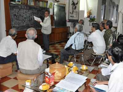 Không khí lớp học Hán-Nôm U90. Không khí lớp học Hán-Nôm U90