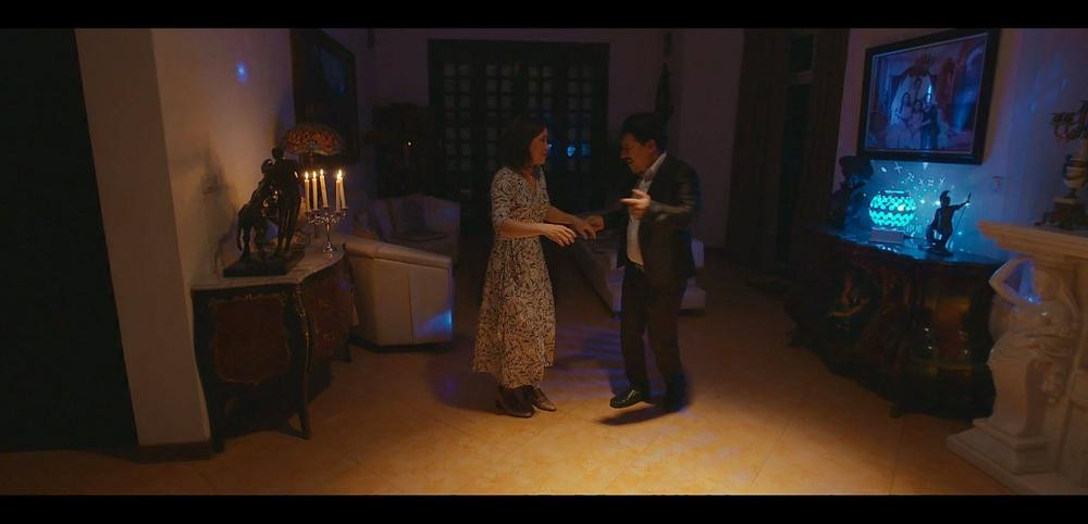 Kinh nghiệm tình trường của cậu Tiến khiến cô Hoan đổ gục. Kinh nghiệm tình trường của cậu Tiến khiến cô Hoan đổ gục.