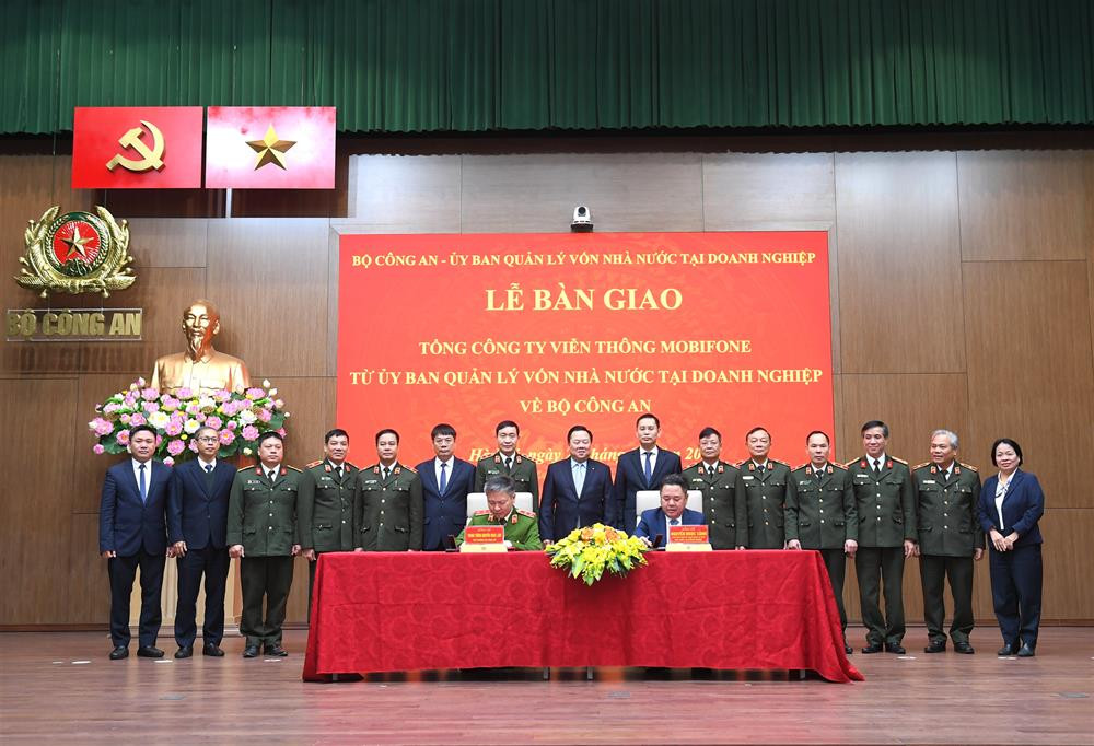MobiFone về Bộ Công an quản lý; đảm bảo hiệu quả, không để xảy ra tham nhũng, tiêu cực, lãng phí. MobiFone về Bộ Công an quản lý; đảm bảo hiệu quả, không để xảy ra tham nhũng, tiêu cực, lãng phí.