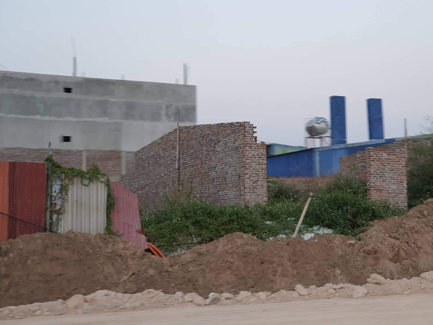 Giang hồ Hải Phòng ngang nhiên lấn chiếm đất ‘vàng’ ảnh 3