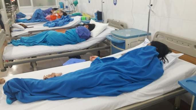 25 người nhập viện cấp cứu sau khi ăn cùng một quán kem trứng ảnh 1