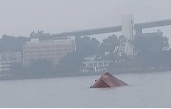 Hai tàu đâm nhau ở vịnh Hạ Long, một thuyền trưởng tử vong ảnh 1