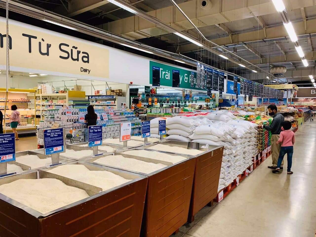 Quảng Ninh triển khai gần 900 điểm bán hàng nhu yếu phẩm ảnh 1