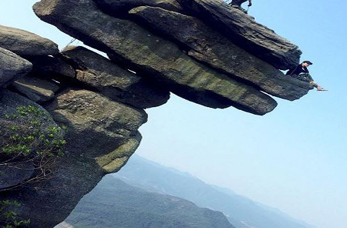 Tận thấy 'thánh địa sống ảo' nguy hiểm bậc nhất Việt Nam ảnh 2