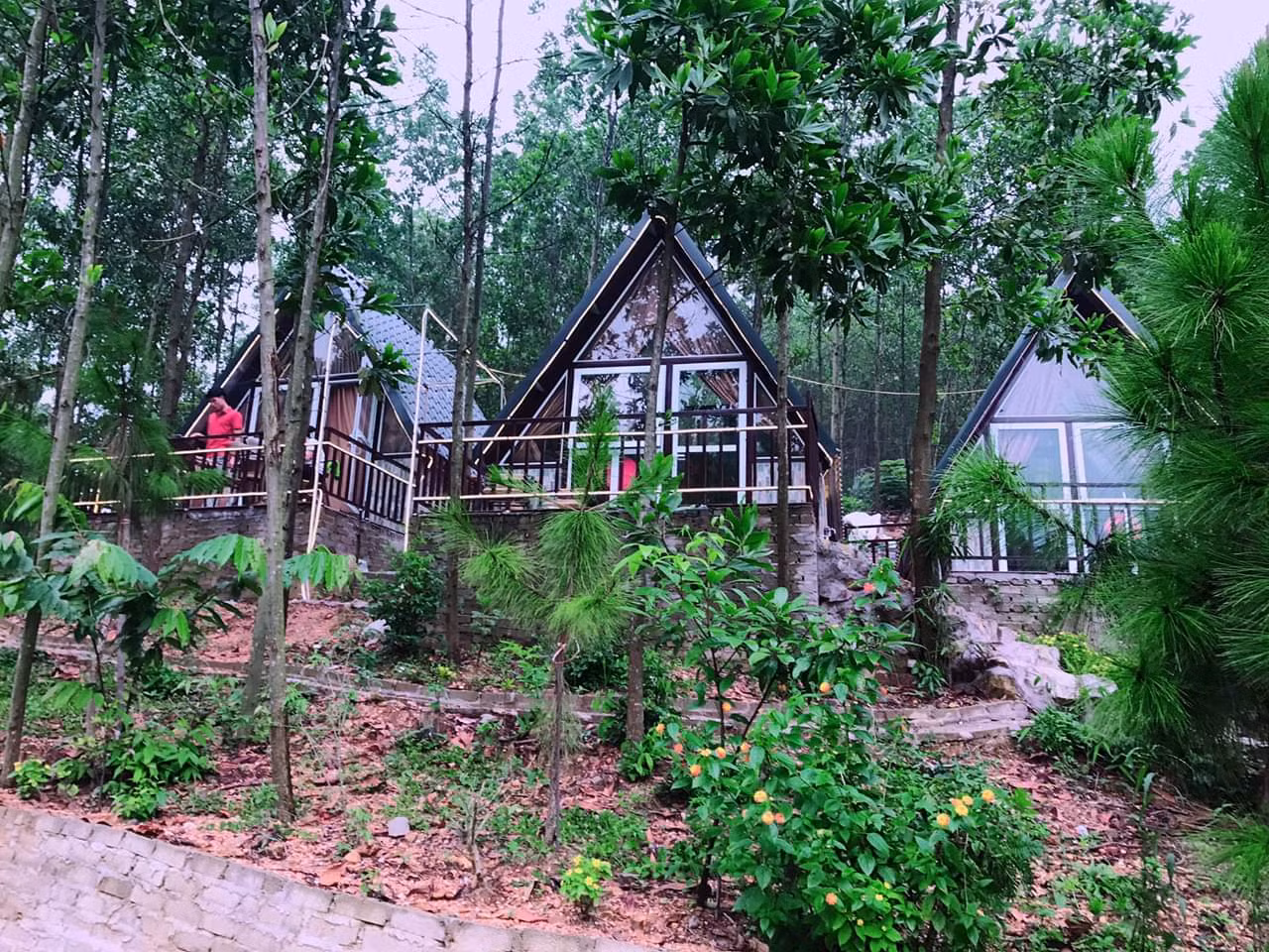 Ngăn suối, dựng nhà làm khu du lịch trái phép ảnh 7