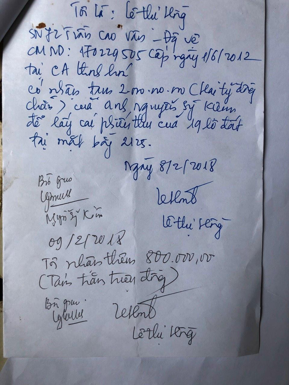 Giấy ký nhận 2,8 tỷ đồng giữa bà Lê Thị Hồng và ông Nguyễn Sỹ Kiệm.