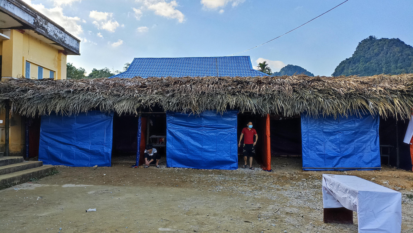 Trong quá trình cách ly tại lều lán, lực lượng chức năng đã phát hiện 2 F0 để điều trị kịp thời Trong quá trình cách ly tại lều lán, lực lượng chức năng đã phát hiện 2 F0 để điều trị kịp thời