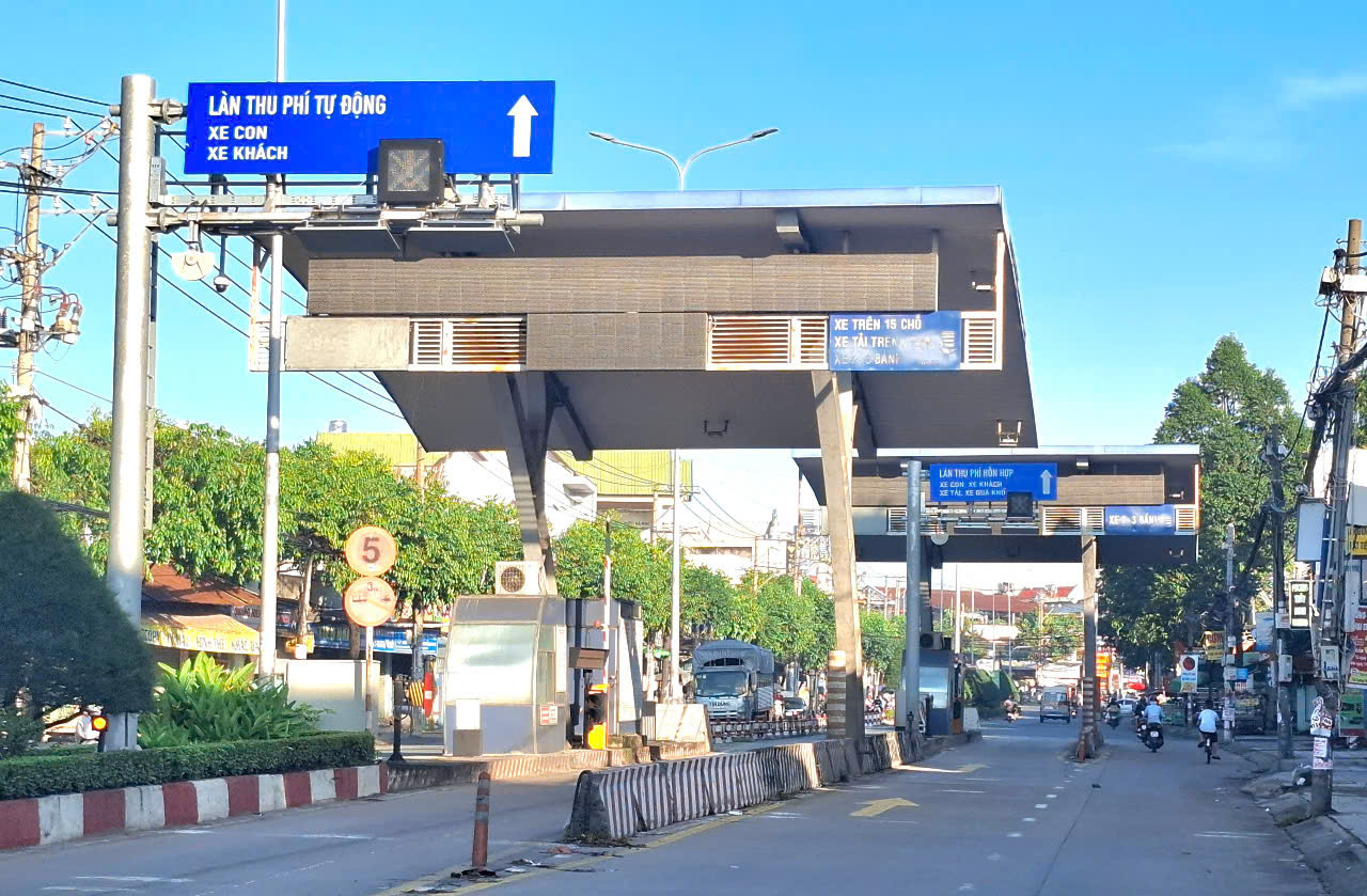 Trạm thu phí BOT đường tỉnh 768 đặt trên đường Đồng Khởi (TP Biên Hòa)