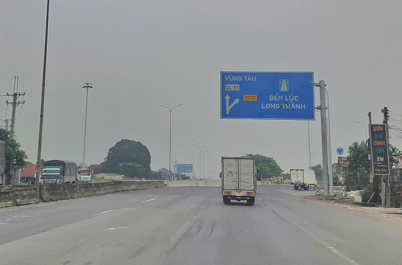 Nút giao cao tốc Bến Lức - Long Thành với quốc lộ 51 tỉnh Đồng Nai