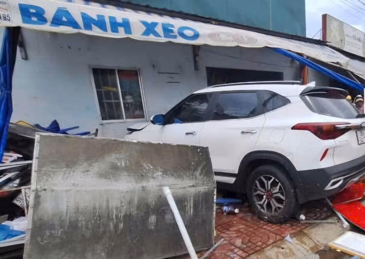 Hiện trường vụ tai nạn Hiện trường vụ tai nạn