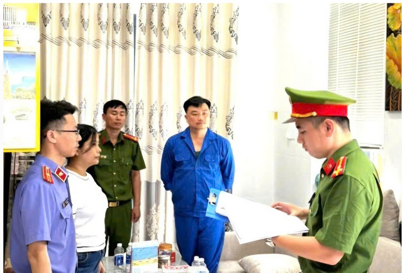 Cơ quan chức năng thực hiện lệnh khởi tố bị can đối với ông Nguyễn Thành Dân, Chủ tịch UBND phường Trảng Dài Cơ quan chức năng thực hiện lệnh khởi tố bị can đối với ông Nguyễn Thành Dân, Chủ tịch UBND phường Trảng Dài