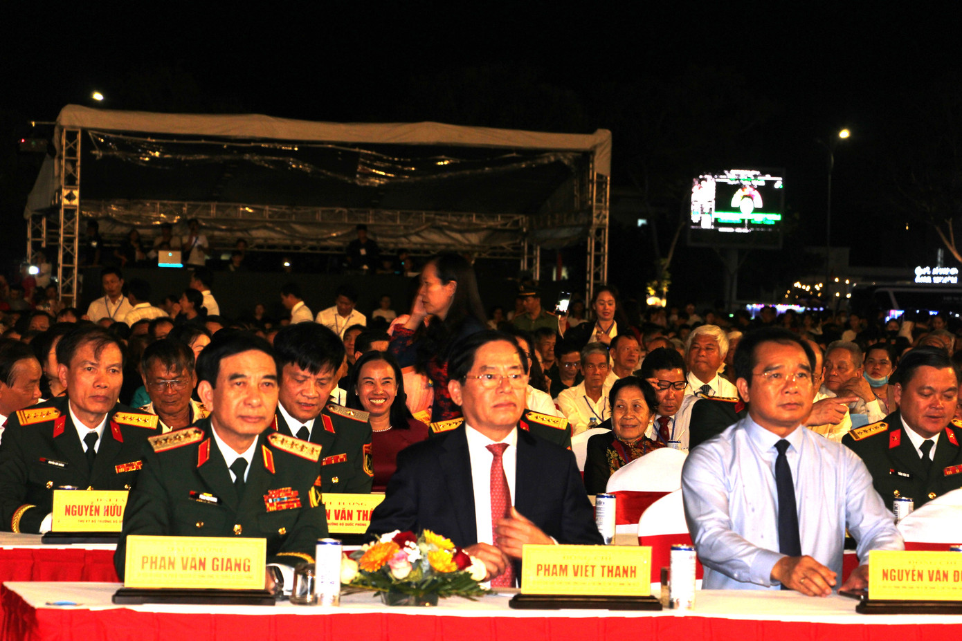 Đại tướng Phan Văn Giang cùng lãnh đạo các tỉnh, thành dự lễ