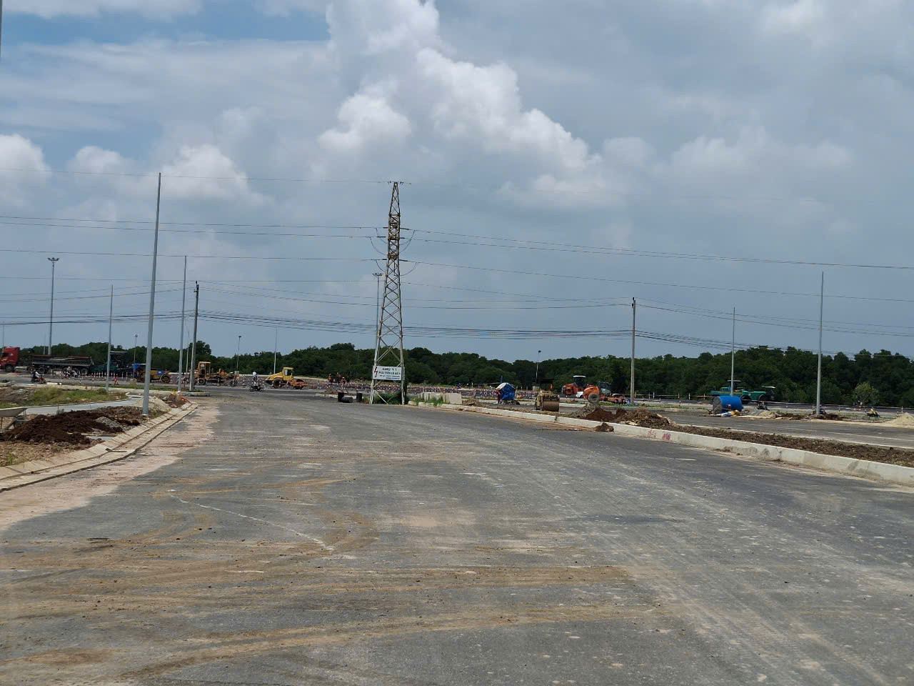 Một khu vực đất nông nghiệp ở huyện Long Thành được thu hồi xây dựng khu tái định cư phục vụ dự án cao tốc Biên Hòa - Vũng Tàu.