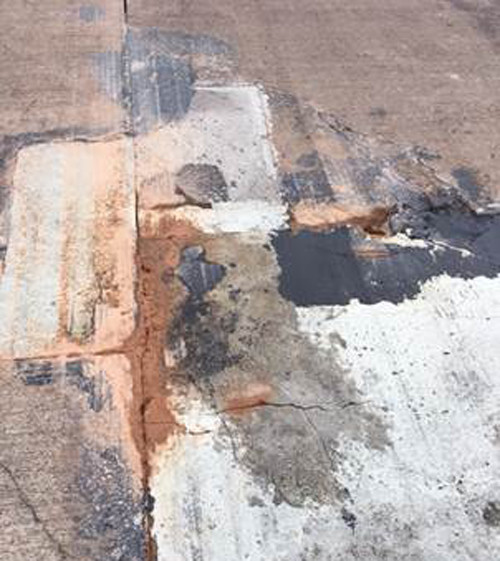 Đường băng sân bay Nội Bài toang hoác, trồi bùn: Có tiền không được sửa? ảnh 10