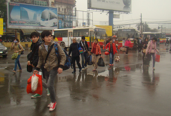 Tại bến xe Giáp Bát