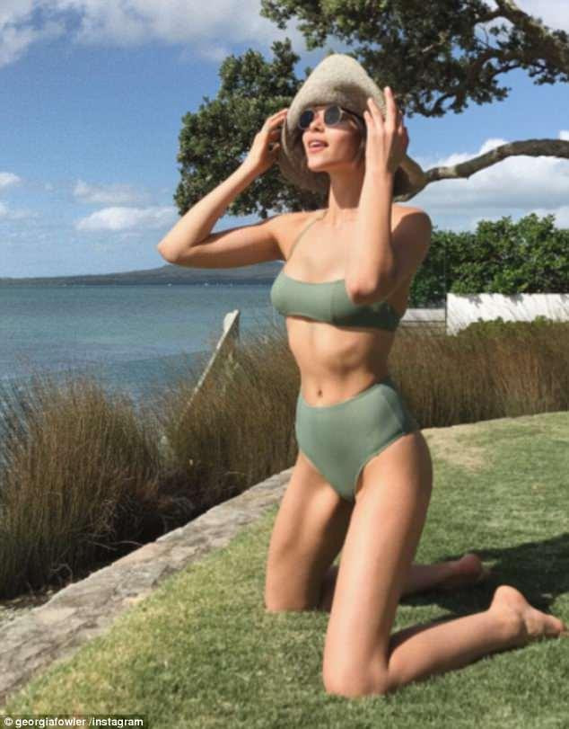 Có thể thấy so với hiện tại, Georgia Fowler đã về vóc dáng săn chắc đáng ngưỡng mộ.