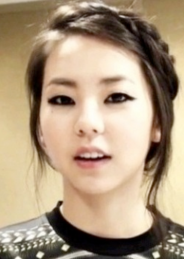 IU Dara Yoona Gain HyunA Park Bom So Hee Suzy Zinger Sun Hwa Jiyeon Taeyeon Goo Hara