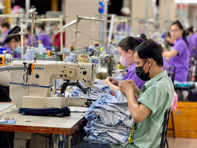 Mức thưởng cao nhất thuộc về một doanh nghiệp FDI, với 1,908 tỉ đồng và thấp nhất là 5,9 triệu đồng