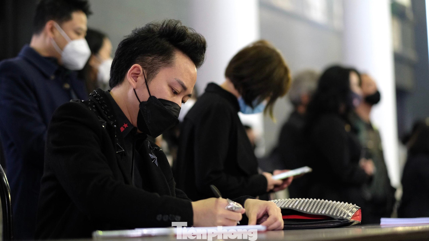 Ca sĩ Tùng Dương viết, anh nhớ mãi nụ cười hiền hậu, những tác phẩm đã sống mãi cùng Tùng Dương cả thời thơ ấu, thanh xuân.