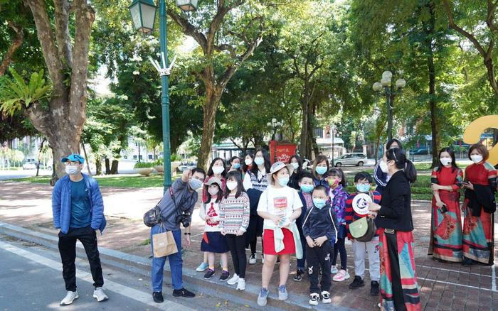 Tua đi bộ kết hợp tham quan công trình kiến trúc Hà Nội