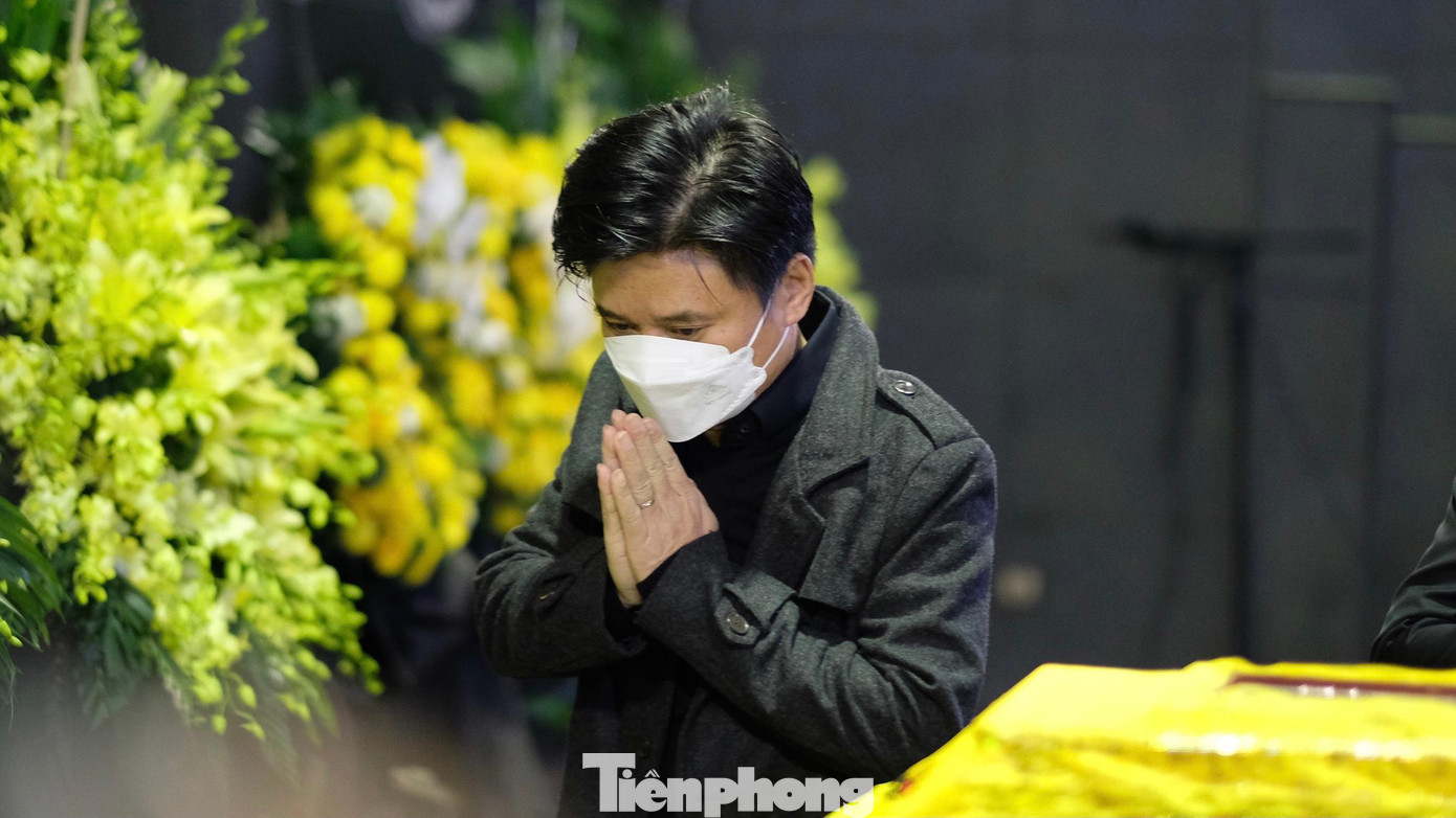 Ca sĩ Tấn Minh-một trong những ca sĩ từng ra album nhạc Phú Quang, người từng thể hiện xuất sắc những ca khúc như "Im lặng đêm Hà Nội", "Nỗi nhớ mùa đông", "Biển nỗi nhớ và em".