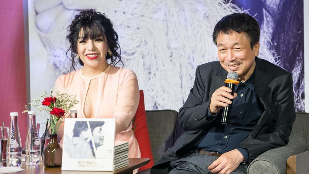 Ca sĩ Minh Chuyên được xem là nàng thơ cuối cùng của nhạc sĩ Phú Quang. Ca sĩ Minh Chuyên được xem là nàng thơ cuối cùng của nhạc sĩ Phú Quang.