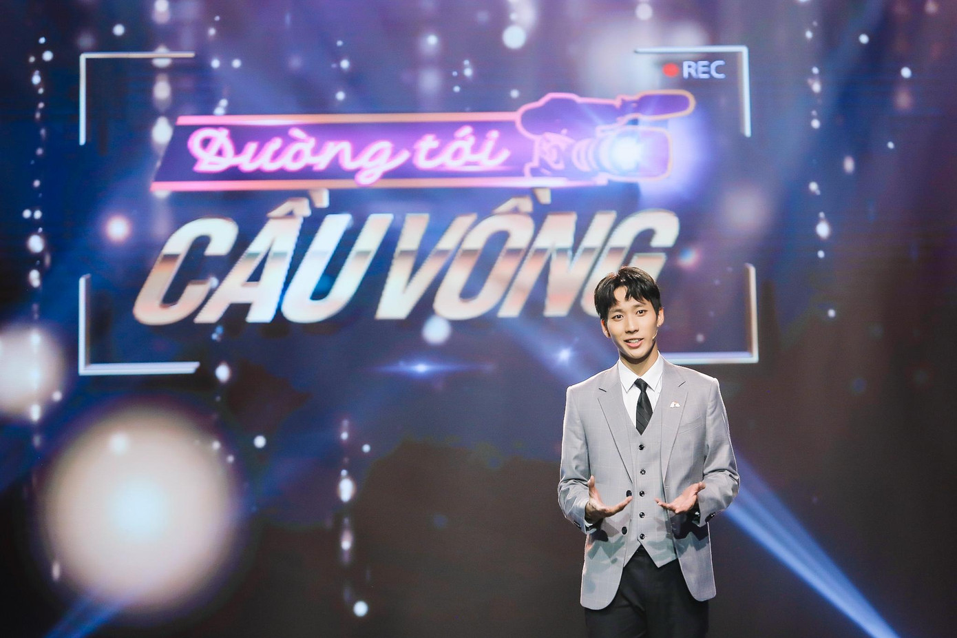 Nam Việt-em trai hotboy của nam diễn viên Thanh Sơn. Nam Việt-em trai hotboy của nam diễn viên Thanh Sơn.