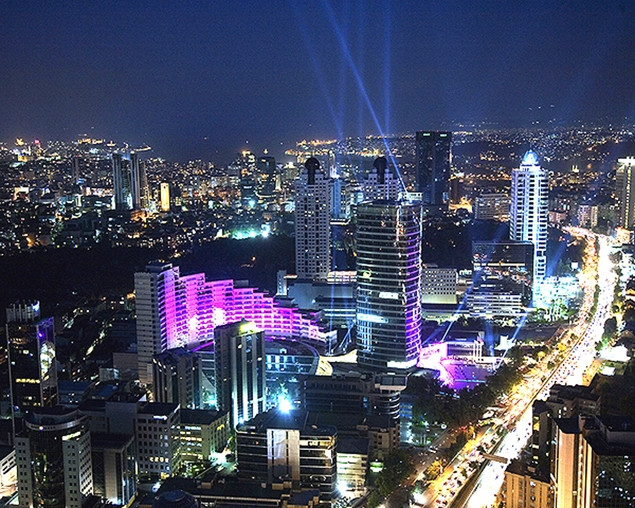 6. Thổ Nhĩ Kỳ Giá nhà tăng trong năm: 12,5% Thổ Nhĩ Kỳ vẫn tăng trưởng kinh tế mạnh, bất chấp việc một số nhà đầu tư rời bỏ nước này sau quyết định có thể rút kích thích của FED. Dòng tiền bị thu hút vào đây do nền tảng kinh tế thuận lợi, như nguồn lao động trẻ, có tay nghề và vị trí địa lý chiến lược giữa châu Âu và Trung Đông.