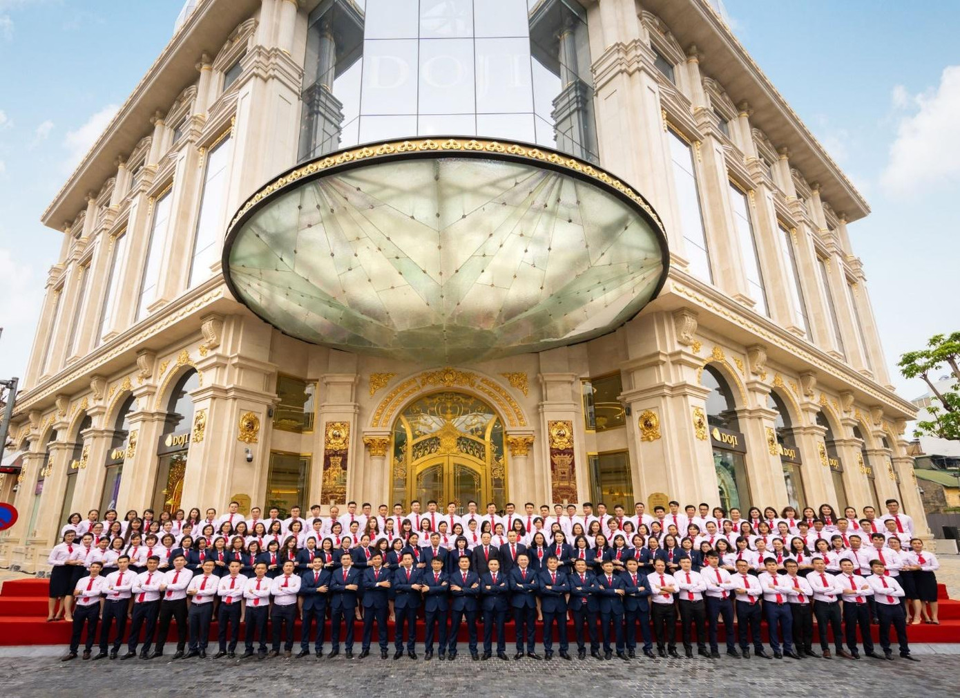 Tập đoàn DOJI luôn hướng tới mục tiêu đào tạo, bồi dưỡng, thu hút và giữ chân nhân tài bằng những chính sách nhân văn