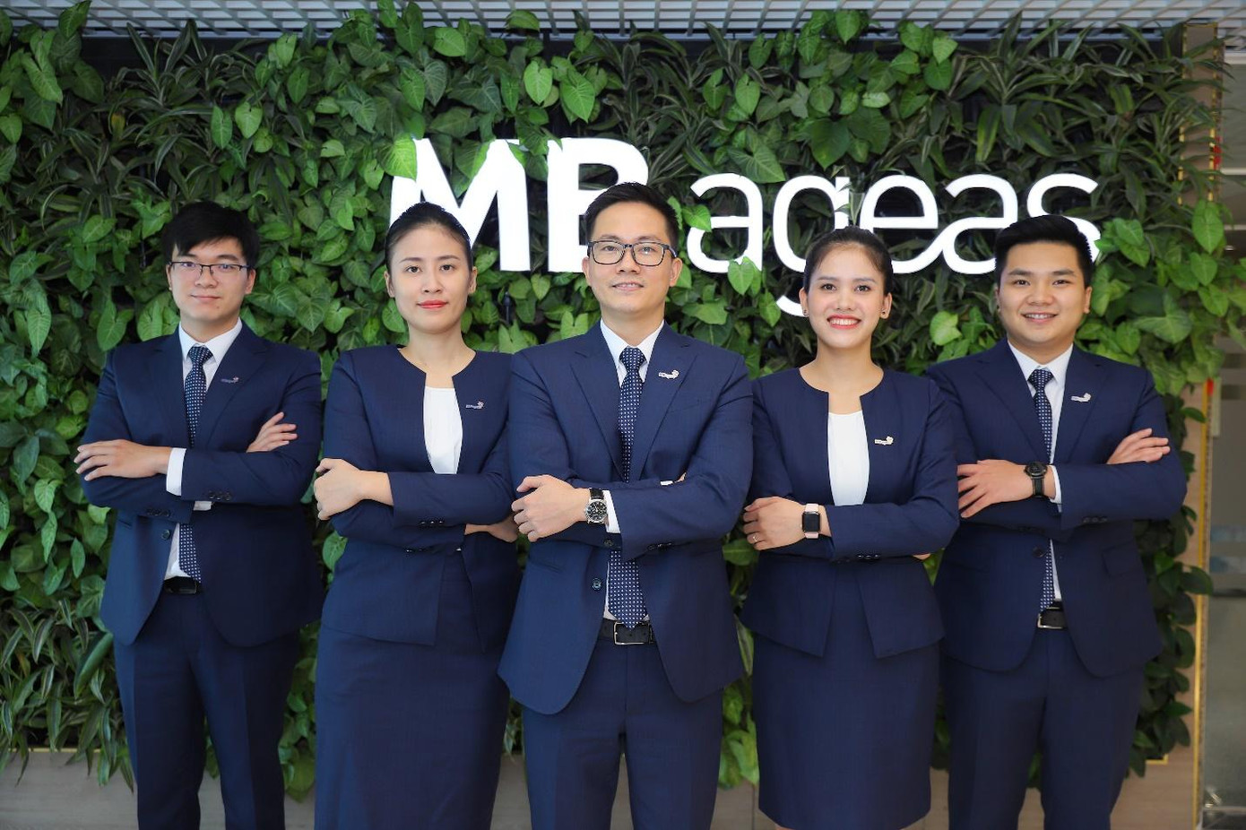 Đội ngũ cán bộ nhân viên năng động, tài năng của MB Ageas Life