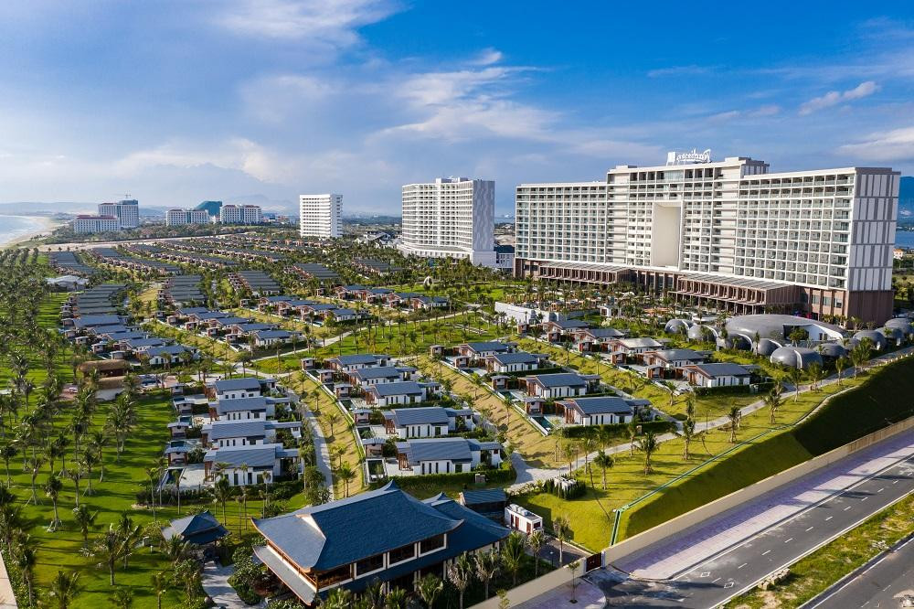 Mövenpick Resort Cam Ranh và Radission Resort Cam Ranh – dự án cho Eurowindow Holding phát triển Mövenpick Resort Cam Ranh và Radission Resort Cam Ranh – dự án cho Eurowindow Holding phát triển