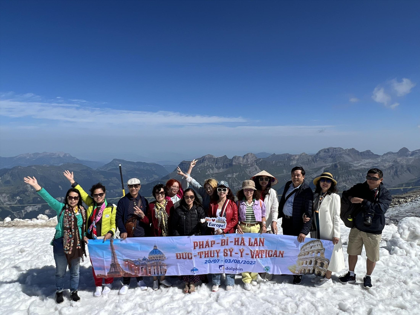 Khách Việt Nam du lịch nước ngoài tăng mạnh từ hè và dịp nghỉ lễ 2/9. Ảnh: Quang Vinh