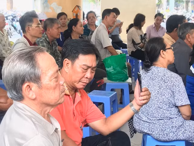 Dân Thủ Thiêm yêu cầu các cấp chính quyền xử lý cán bộ sai phạm ảnh 4