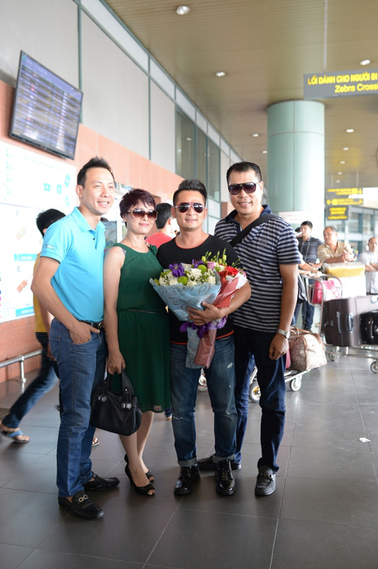 Bằng Kiều được fans Hà Nội chào đón nồng nhiệt ảnh 6