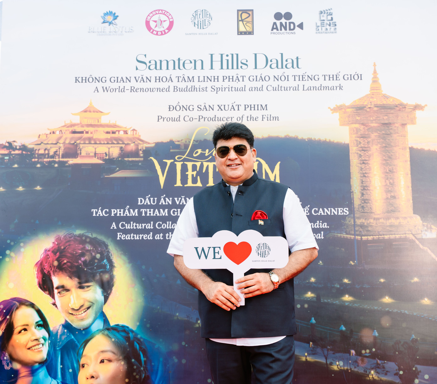 Ông Capt. Rahul Sudesh Bali, Tổng giám đốc Innovations India, nhà sản xuất chính của phim Ông Capt. Rahul Sudesh Bali, Tổng giám đốc Innovations India, nhà sản xuất chính của phim