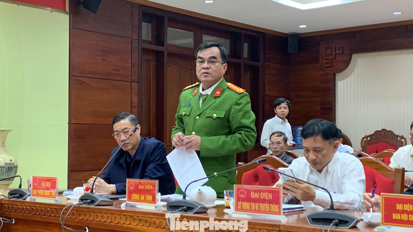 Lãnh đạo Công an tỉnh Đắk Lắk trao đổi tại họp báo Lãnh đạo Công an tỉnh Đắk Lắk trao đổi tại họp báo