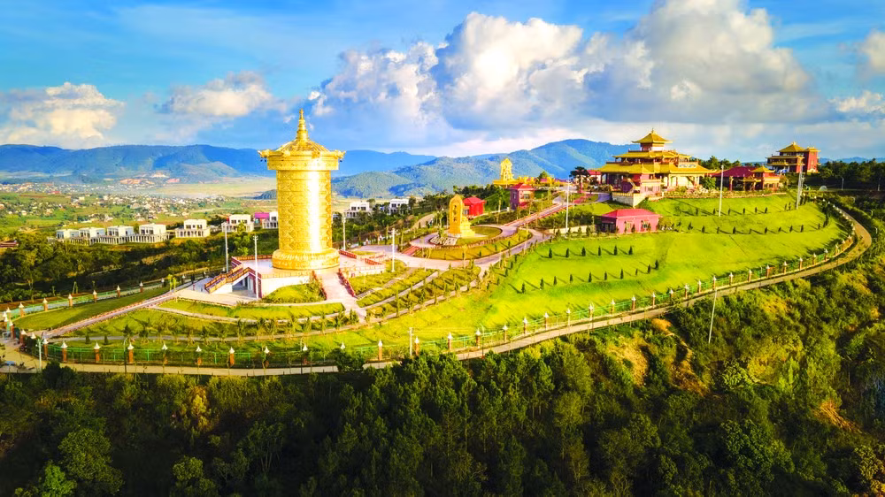 Khu tham quan du lịch văn hóa tâm linh Samten Hills Dalat Khu tham quan du lịch văn hóa tâm linh Samten Hills Dalat
