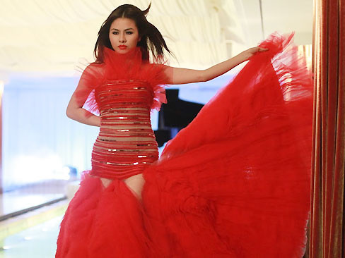 Vân Trang tạo hình trong 'Scandal'