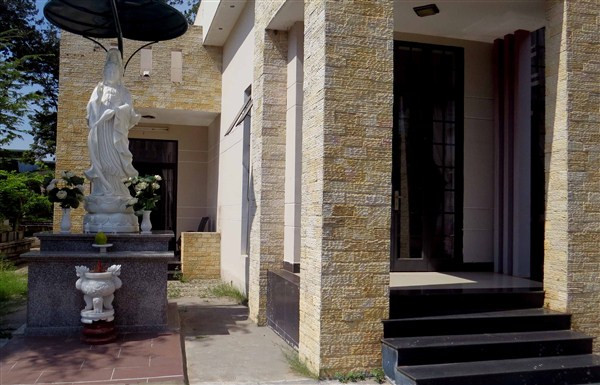 Bên trong biệt thự của nạn nhân vụ thảm án Bình Phước ảnh 5