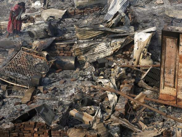 Bình gas phát nổ liên tiếp, 1.000 ngôi nhà chìm trong biển lửa ảnh 7