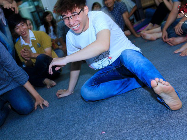 Các thành viên Hội độc thân trong 1 lần offline